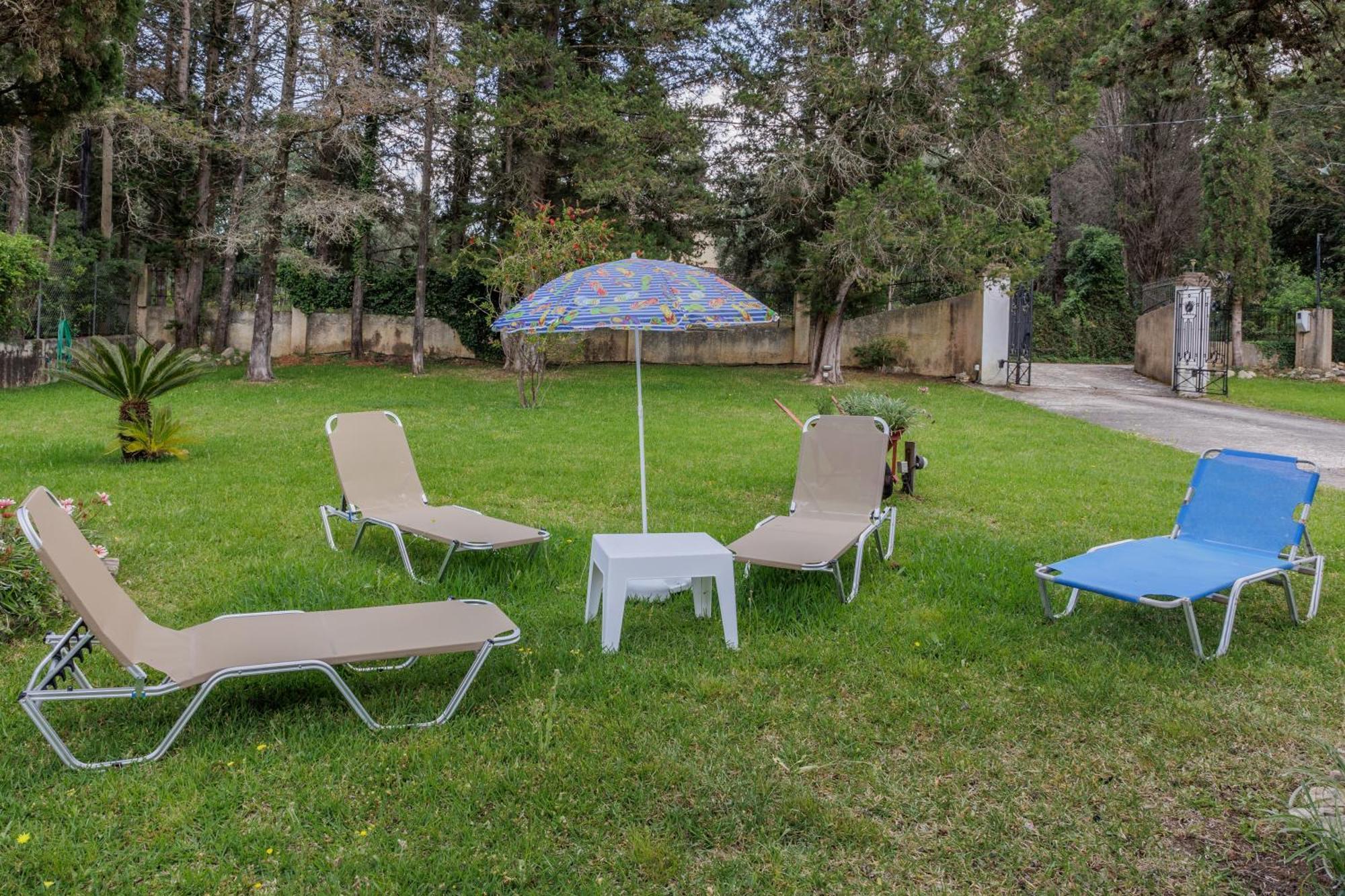 Villa Haris Gazátika Екстериор снимка